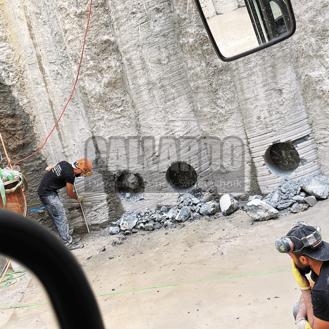 Aufzugstür schneiden