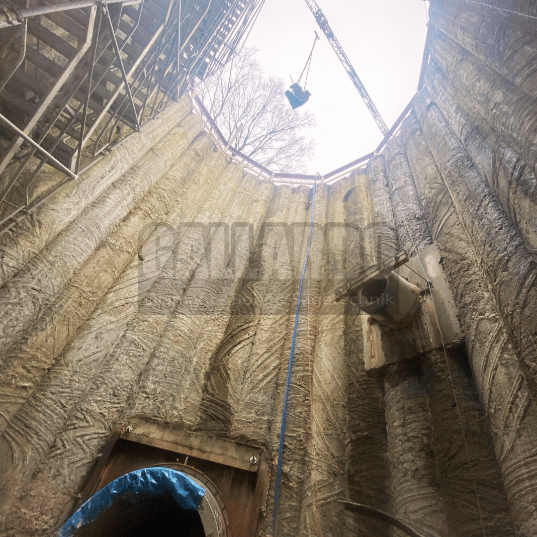 Aufzugstür schneiden